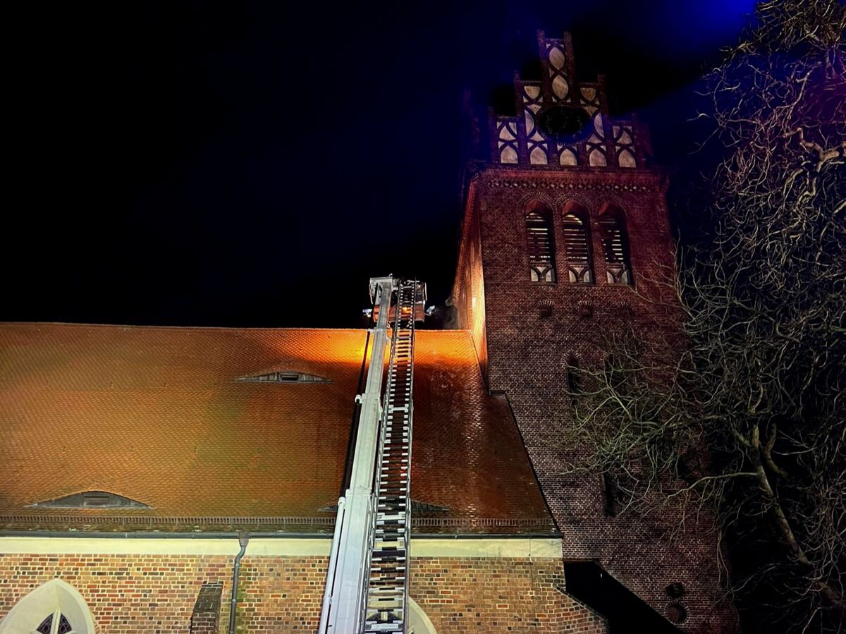 Kurz nach Jahreswechsel: Brand im Dachstuhl der Kirche