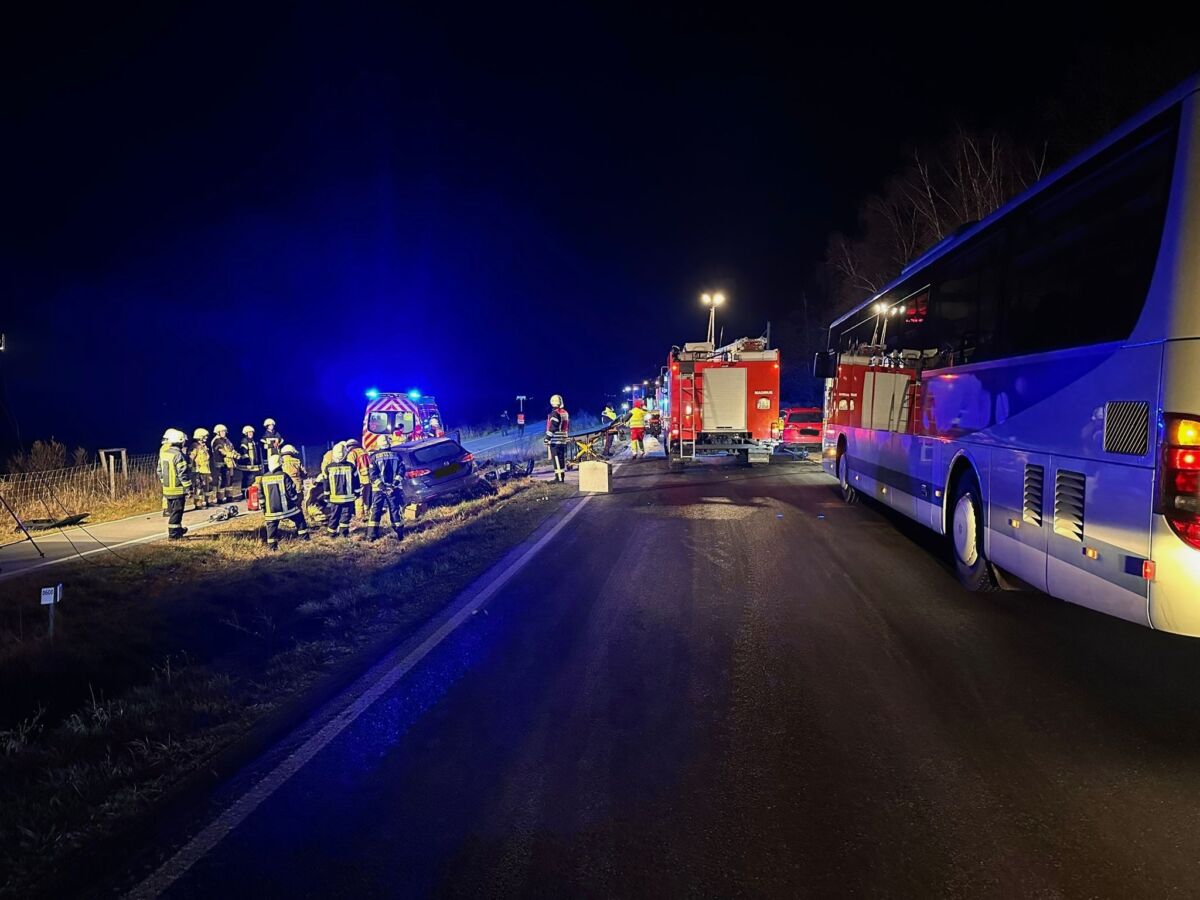 Schwerer Verkehrsunfall im Morgengrauen