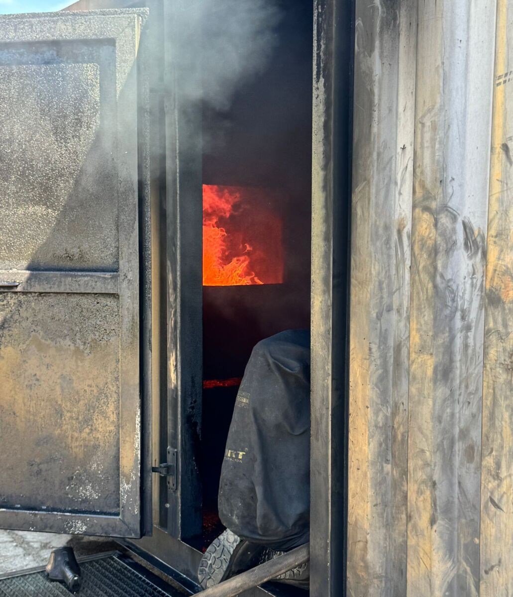 Heißausbildung der Feuerwehr in Mühlberg erfolgreich durchgeführt